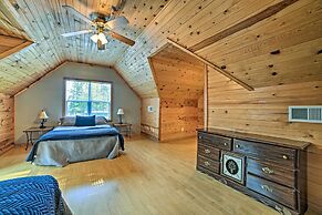 Spacious Cabin on Kentucky Lake w/ Large Deck!