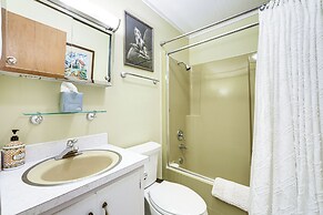 Breathtaking Brevard Home w/ Screened Porch!