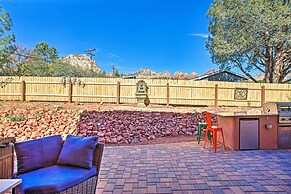 Tranquil Sedona Home With Fireplace & Hot Tub!