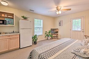 Cozy Studio With Yard, 6 Miles to Dwtn Beaufort!