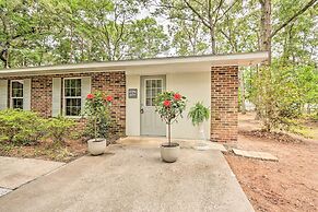 Cozy Studio With Yard, 6 Miles to Dwtn Beaufort!
