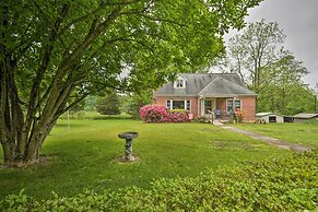 Cozy Family Home w/ Kayaks, Dock & Fire Pit!