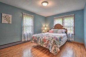 Cozy Family Home w/ Kayaks, Dock & Fire Pit!