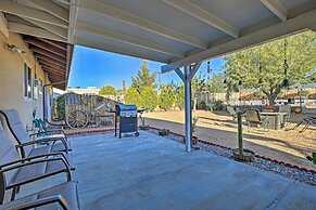 Charming Home, 8 Mi to Joshua Tree Natl Park