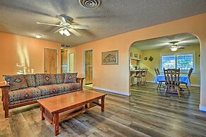 Charming Home, 8 Mi to Joshua Tree Natl Park