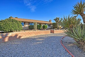 Charming Home, 8 Mi to Joshua Tree Natl Park