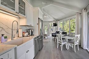 Walk to Harbour Town: Airy Treehouse w/ Bikes