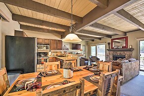 Patio & Fireplace: Country Club Pinetop Condo!