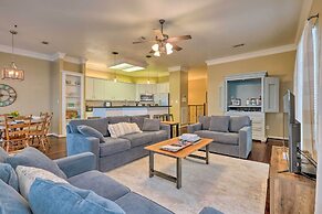 Waterfront Lake Conroe Getaway w/ Multiple Decks!