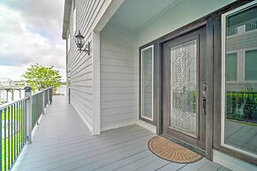 Waterfront Lake Conroe Getaway w/ Multiple Decks!