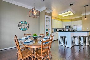 Waterfront Lake Conroe Getaway w/ Multiple Decks!