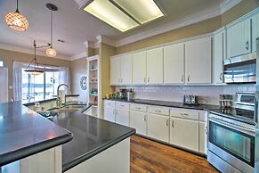 Waterfront Lake Conroe Getaway w/ Multiple Decks!