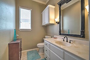 Waterfront Lake Conroe Getaway w/ Multiple Decks!