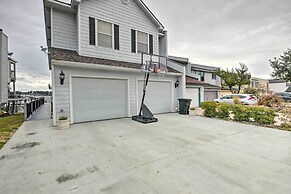 Waterfront Lake Conroe Getaway w/ Multiple Decks!