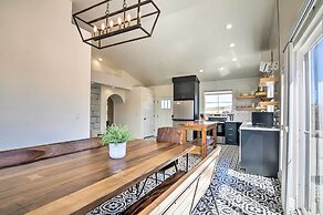 Modern Ranch House w/ Fire Pit & Valley Views