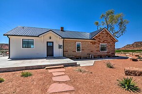 Modern Ranch House w/ Fire Pit & Valley Views