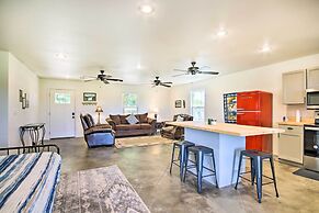 Stylish Lake o' the Cherokees Cabin w/ Patio!