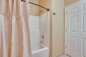 Bright Phoenix Condo - 3 Mi to State Farm Stadium!