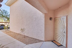 Bright Phoenix Condo - 3 Mi to State Farm Stadium!