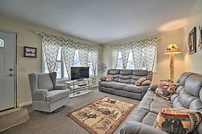 Cozy Houghton Lake Heights Cottage w/ Private Yard