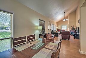 Flagstaff Townhome w/ Deck: Easy Access Downtown!