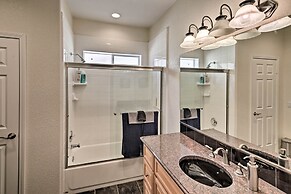 Sun-soaked Colorado River Haven - Walk to Beaches!