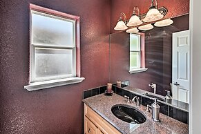 Sun-soaked Colorado River Haven - Walk to Beaches!