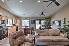 Sun-soaked Colorado River Haven - Walk to Beaches!