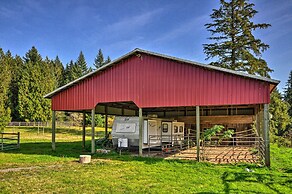 Peaceful, Pet-friendly Washougal Paradise!