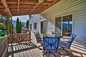 Peaceful, Pet-friendly Washougal Paradise!
