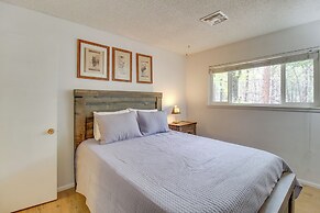 Near Golf & Hiking: Updated Country Club Cabin!