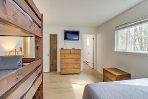 Near Golf & Hiking: Updated Country Club Cabin!