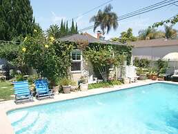 Charming Culver City Cottage w/ Shared Pool+garden