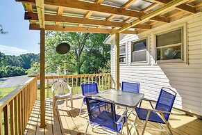 Pet-friendly Columbus Cottage w/ Deck & Fire Pit!