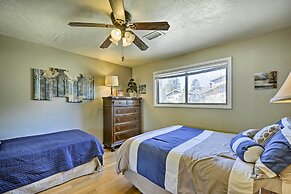 Flagstaff Townhome - Walk to Country Club & Pools!