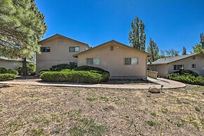 Flagstaff Townhome - Walk to Country Club & Pools!