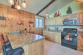 Flagstaff Townhome - Walk to Country Club & Pools!