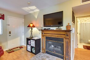 Bear-sighting Condo: Walk to Downtown Gatlinburg!