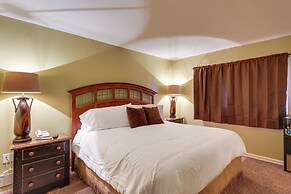 Bear-sighting Condo: Walk to Downtown Gatlinburg!