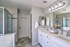 Avondale Oasis w/ Pool: 5 Mi to State Farm Stadium