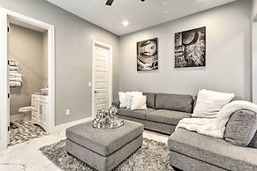 Putting Green & Gazebo: Upscale Peoria Home