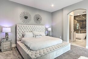 Putting Green & Gazebo: Upscale Peoria Home