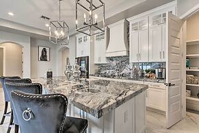 Putting Green & Gazebo: Upscale Peoria Home