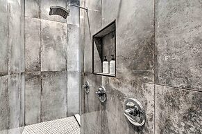 Putting Green & Gazebo: Upscale Peoria Home