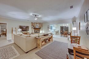 Lovely Hawkins Home w/ Patio & Hangar Garage!