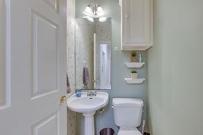 Lovely Hawkins Home w/ Patio & Hangar Garage!