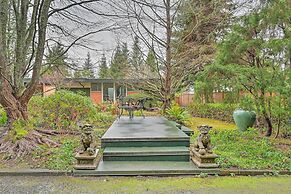 Edmonds Apartment With Private Wine Cellar!