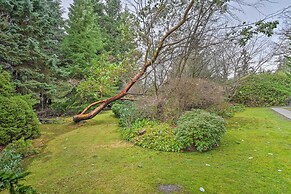 Edmonds Apartment With Private Wine Cellar!
