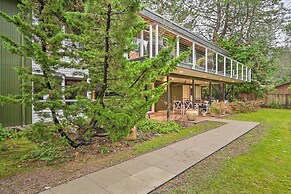 Edmonds Apartment With Private Wine Cellar!