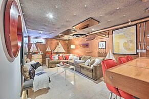 Edmonds Apartment With Private Wine Cellar!